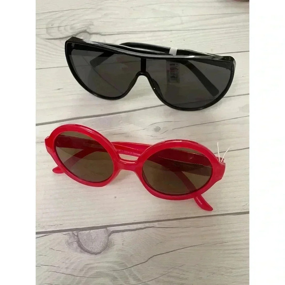 Bundle of 2 Sunglasses - Picture 4 of 8